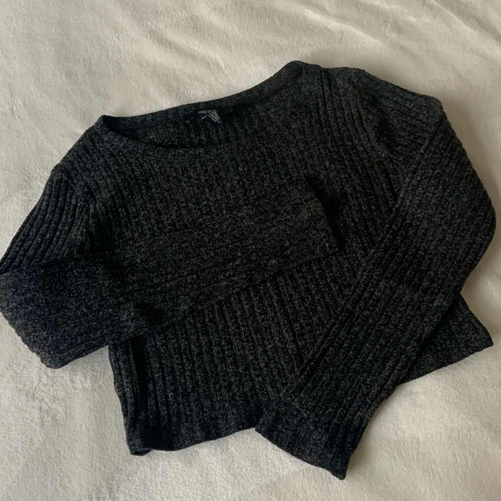 Womens Forever 21 Gray Long Sleeve Crop Top - size XL